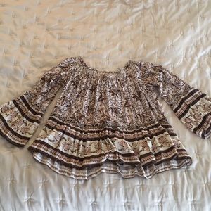 Off the shoulder American eagle top